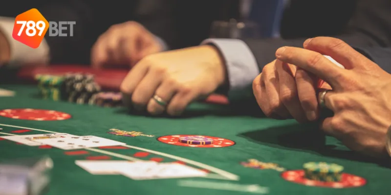 Mẹo chơi poker trực tuyến hiệu quả